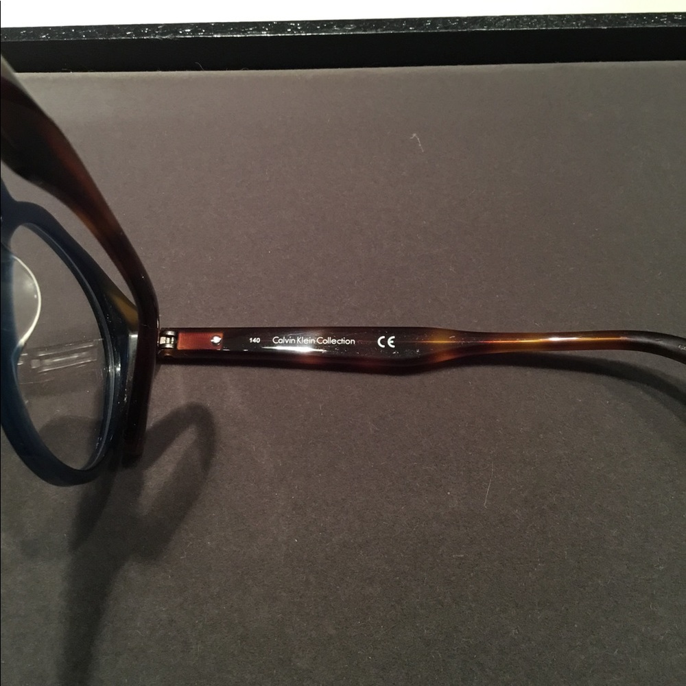 NWOT Calvin Klein eyeglasses - Picture 5 of 6